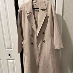In loom Classic Beige Double-Breasted Women's Coat sz m/l